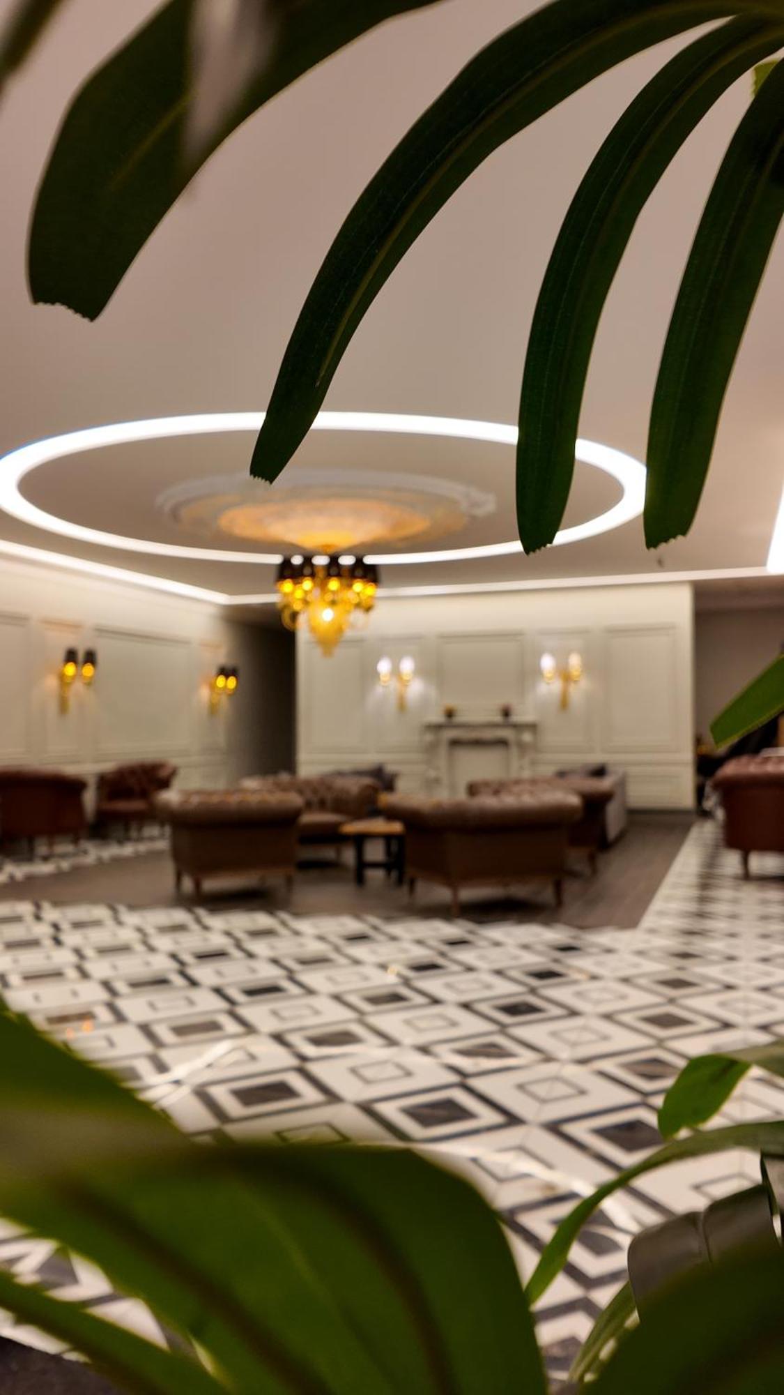 Отель Lala Grand
